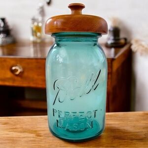 Ball Perfect Mason Jar Wooden Hand Turned Lid